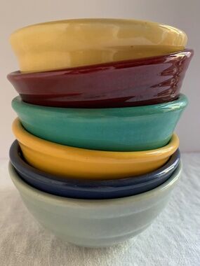 Vintage Bauer Ringware Beehive Bowl Set of 6 Mixed Colors 5.5"